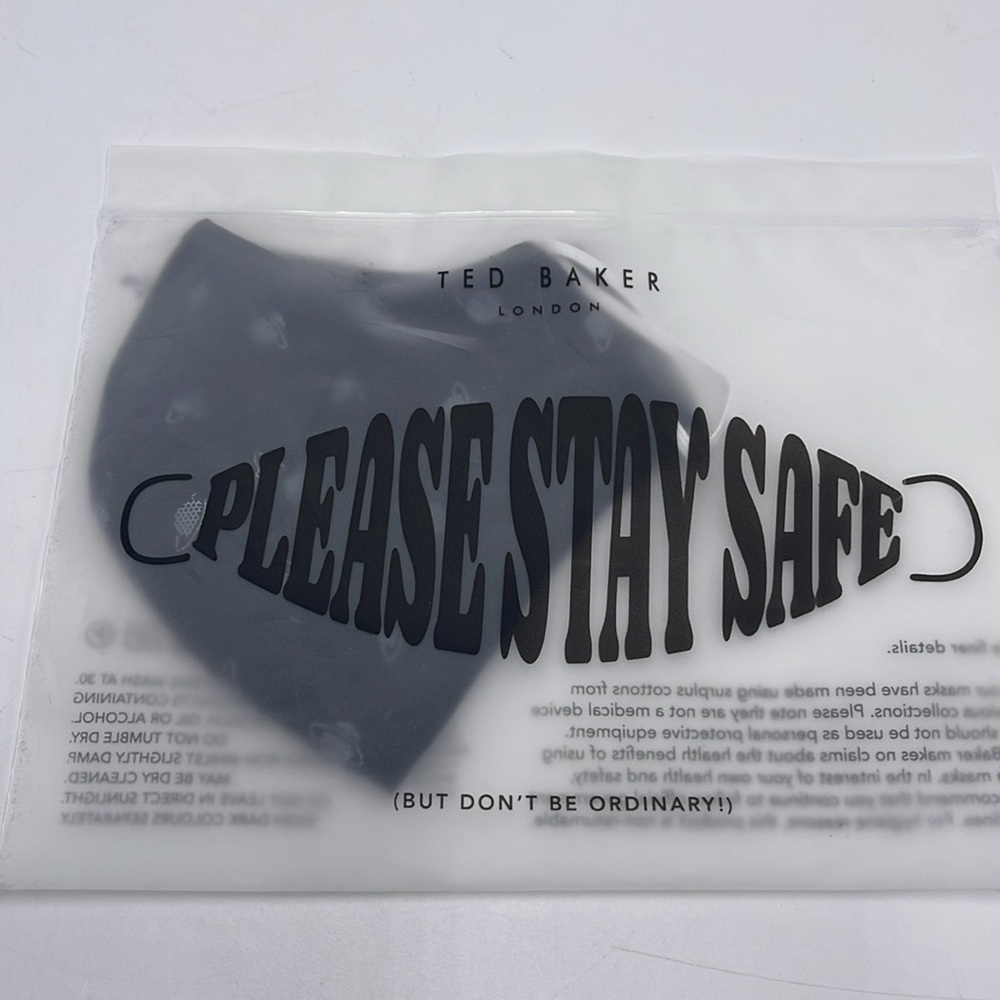Ted Baker Polka Dot Face Mask TED BAKER LONDON Reversible Reusable FACE NWT - Picture 12 of 13